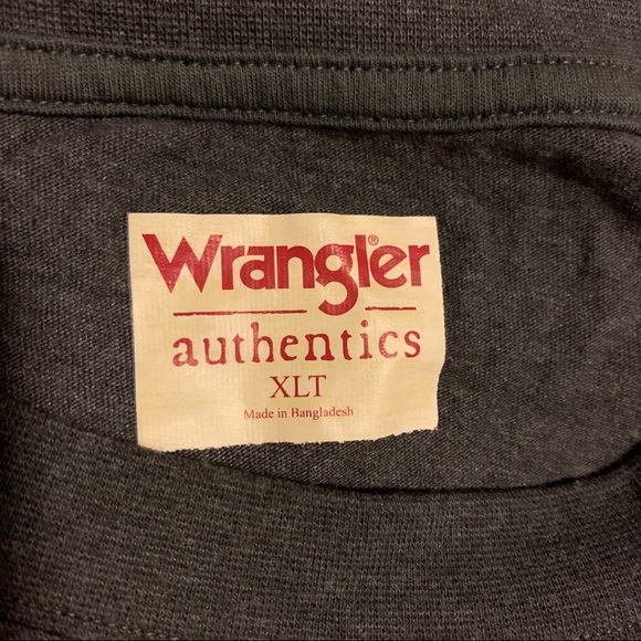 Wrangler Athletics solid gray XL tall t-shirt - Picture 2 of 3